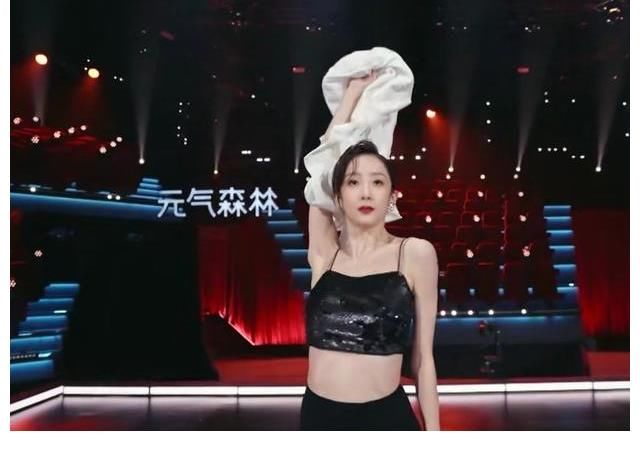 导师|舞蹈生:导师席惊现C位之争,佟丽娅一句话缓解尴尬,太圈粉了