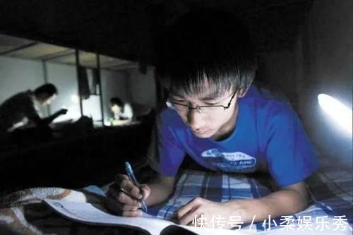 熬夜|孩子长不高,变胖,变蠢的罪魁祸首是它!父母你知道吗?