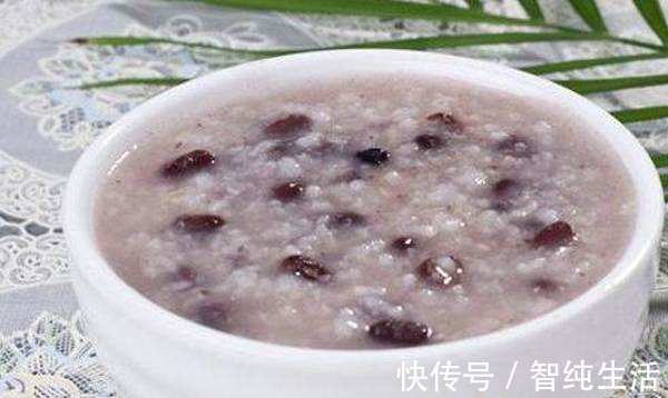 赤小豆|世界骨质疏松日女人过了40岁坚持喝3种粥,补钙壮骨还养颜