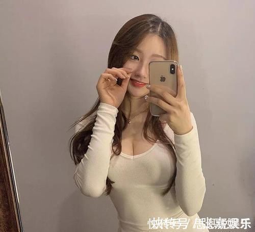 身材|25岁健身女生,公司白领,每天2小时锻炼,身材凹凸有致