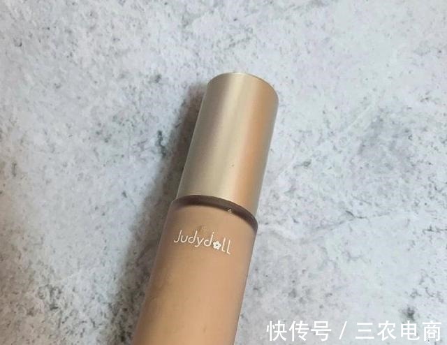 遮瑕膏 适合干皮的粉底液!