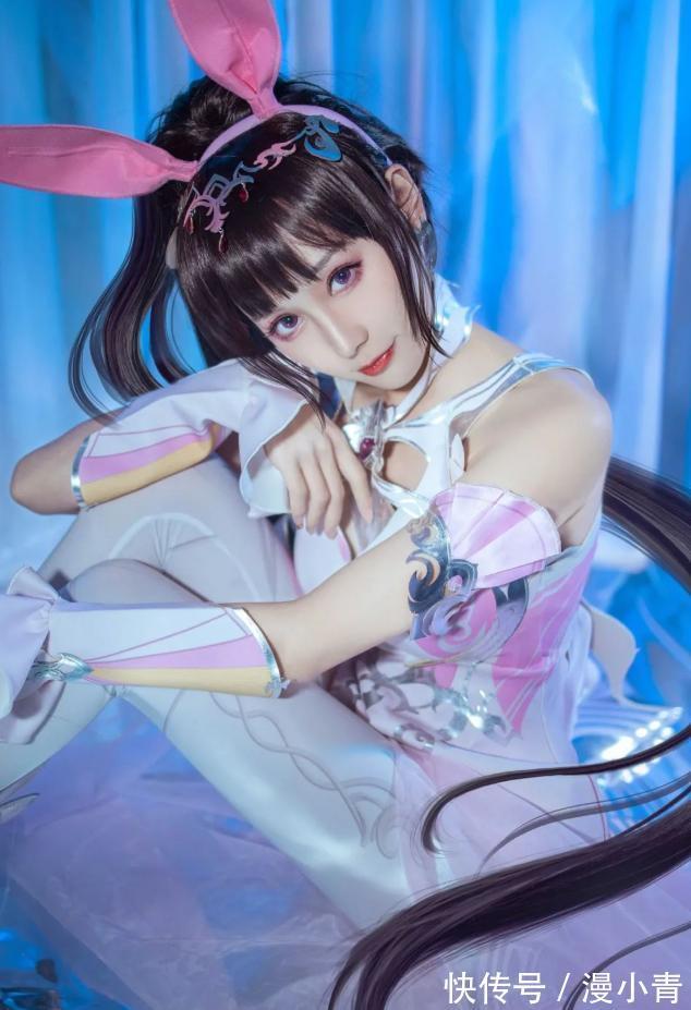 身材|《斗罗》美女COS小舞,颜值超标,身材傲人,粉丝:心动的感觉