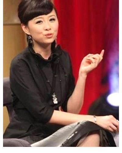 42岁生子的周瑾，还能取代一姐陈蓉回到东方卫视舞台中央吗？