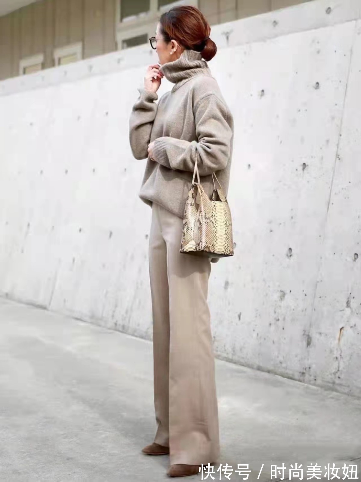 女人|40岁女人穿毛衣时,尽量少踩这四个雷区,拉低档次还显胖