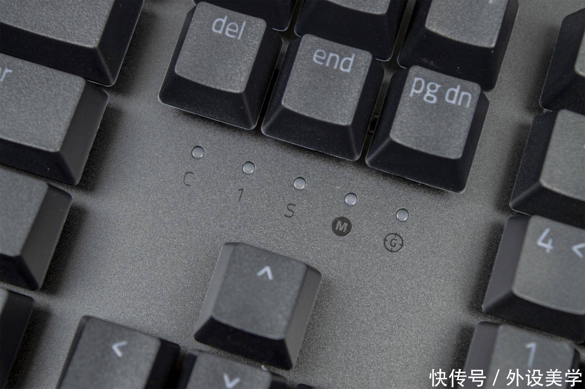 雷蛇|以灯之名,传奇再续:雷蛇黑寡妇 V3 绿轴版开箱