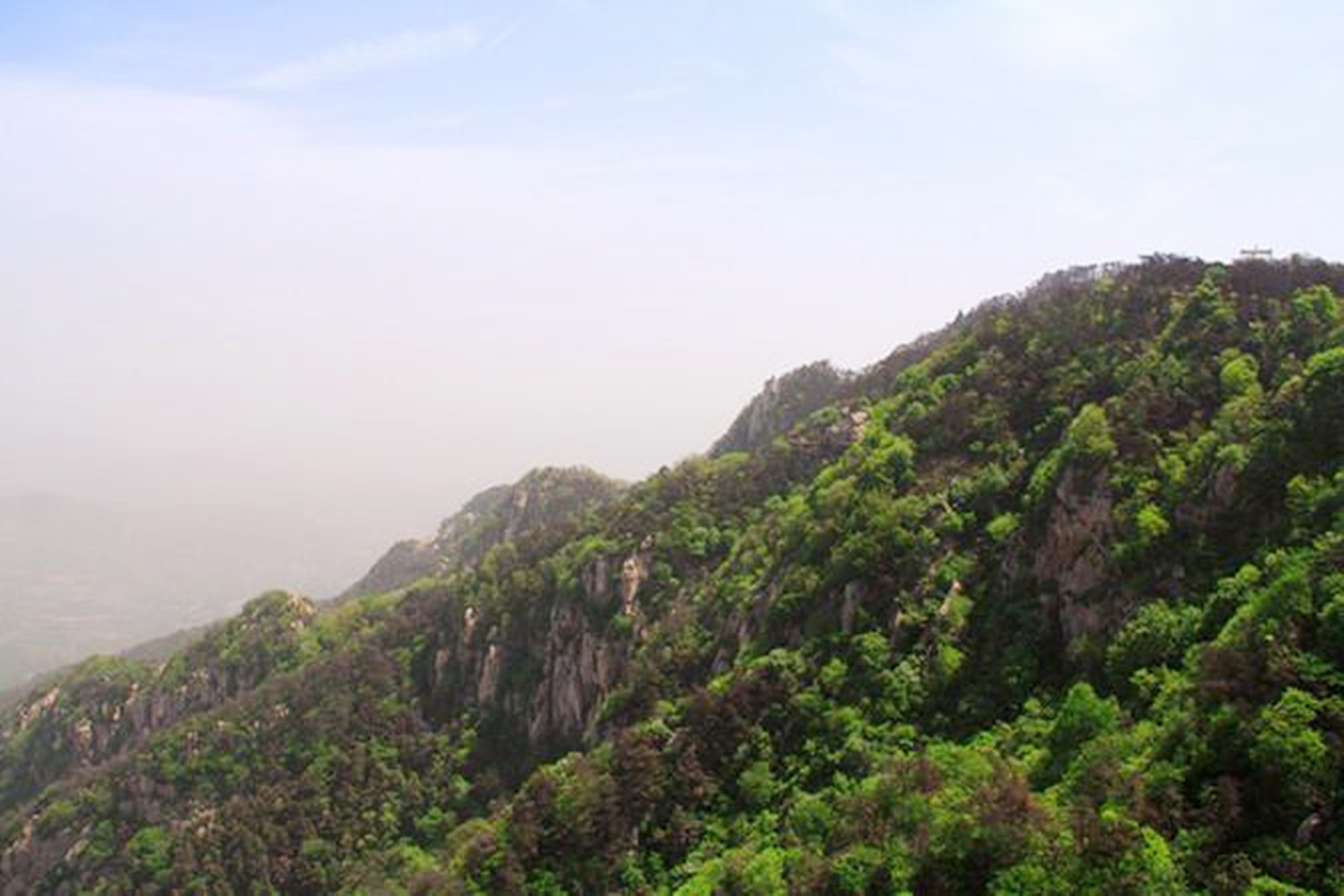 登山|山东有一座原生态的山峰，是蒙山第二高峰，经常有登山爱好者挑战