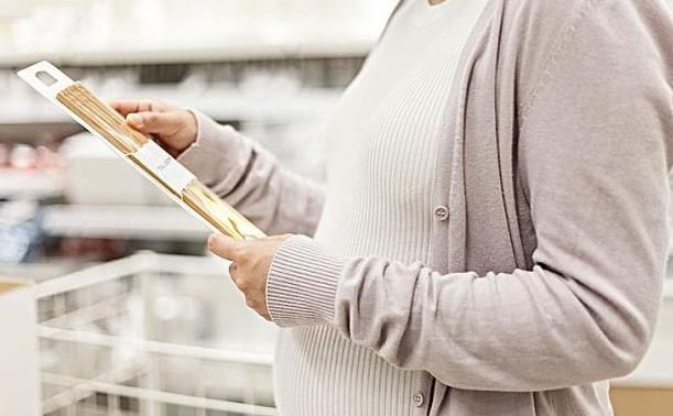 足月|肚子里的“钉子户”,孩子不在预产期出生,医生这是妈妈造成的