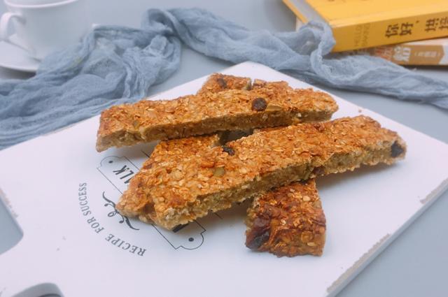 燕麦片除了冲泡还能怎么吃学会这个小零食，减肥常备