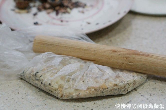 坚果类|核桃并不是最补脑的它才是补脑“冠军”,家家户户都吃得起