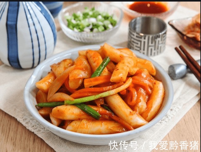 韩式炒年糕|韩式炒年糕，教你在家轻松制作！