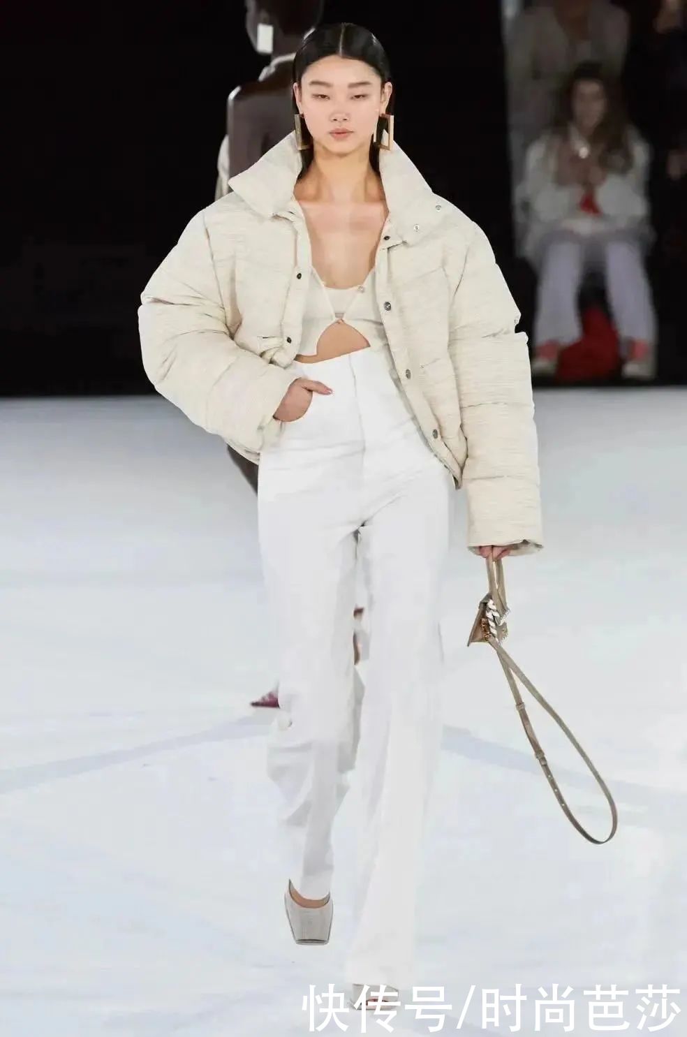 穿羽绒服显瘦?我怀疑你在跟我开玩笑