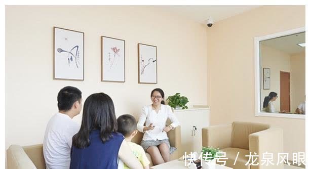 治疗|一盘沙子,可以暴露儿童的内心世界吗?什么是沙盘游戏治疗?