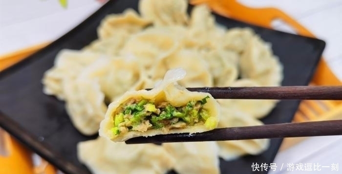 搅拌均匀|三伏天吃饺子,韭菜靠边站,用此菜做馅,鲜嫩多汁营养好,太鲜了
