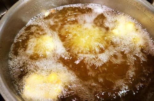 有人|炸鱼时,有人用淀粉,有人用面粉,大厨都错了这才是正确做法