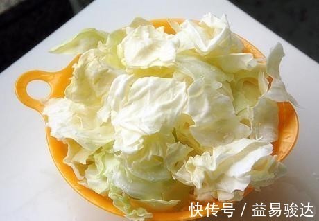 91岁院士研究血脂50年,提醒:3种食物会打垮高血脂“因子”