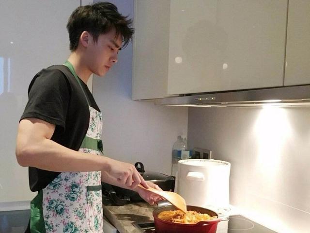 梅止渴|宝爸下楼丢垃圾,半小时未归,坐月子的宝妈看了眼窗口后哭笑不得