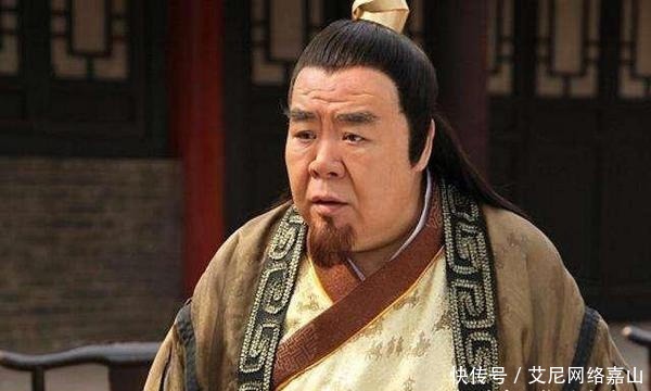 小人想帮忠臣,忠臣却看不上,于是他立马反水,祸害天下数百年