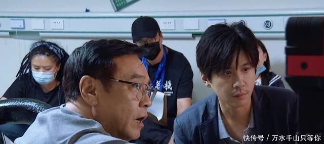 尔冬升|尔冬升剧组排名垫底，尔导直言温峥嵘太强势，后者的回答情商太低！