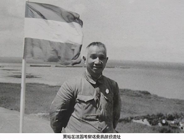 不弃|钢铁直男粟裕和白富美楚青，苦追三年结婚，相守43年不离不弃