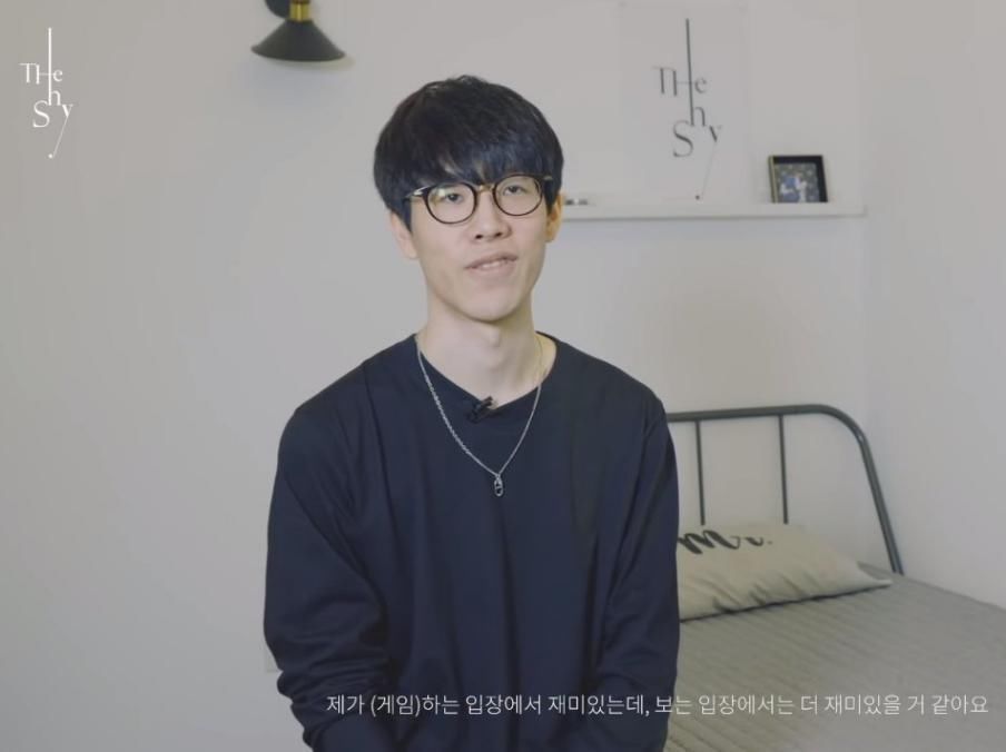 世界赛|转会期大戏即将上演，大量选手合约到期，谁是下一艘＂银河战舰＂?