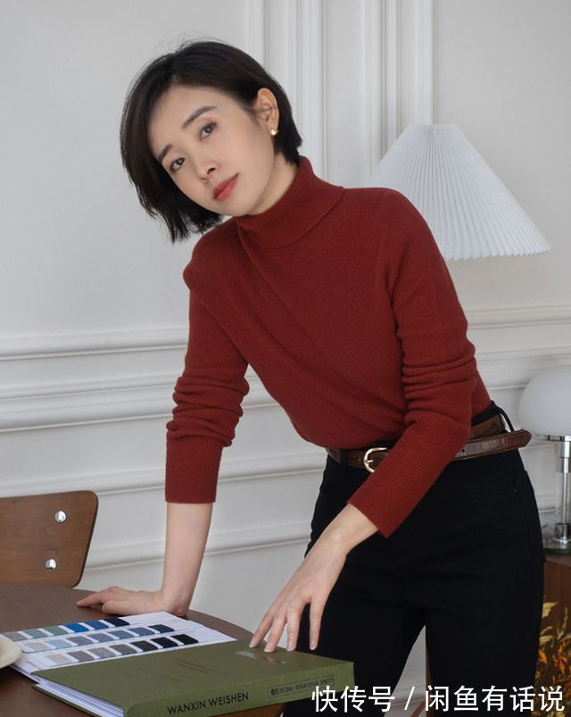 西瓜红 过年衣服别买“大红色”,有品位的女人都会选这3种红,太显白了