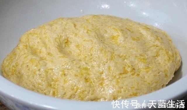 香甜|南瓜饼最简单的做法,不用一滴水一滴油,软糯香甜,易消化好吸收