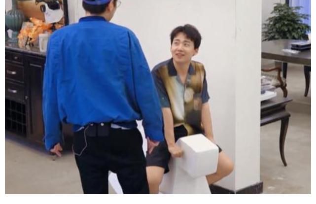 李雪琴|(zhì)成年人的社交潛規(guī)則，都在這部綜藝?yán)锪?
onload=