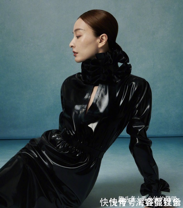 卷发|奔五奔六的女人,这几款“发型”尽量不要留,看着显老没气质