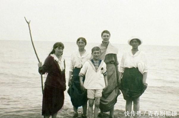 阶下囚|沙皇未代皇室，一战时从皇室变阶下囚，全家七口被集体枪杀