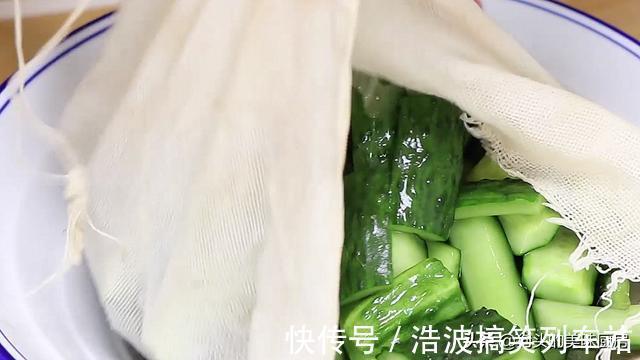 小米辣|原来腌黄瓜这么简单,一个小时就能吃,清脆开胃,放三个月不坏