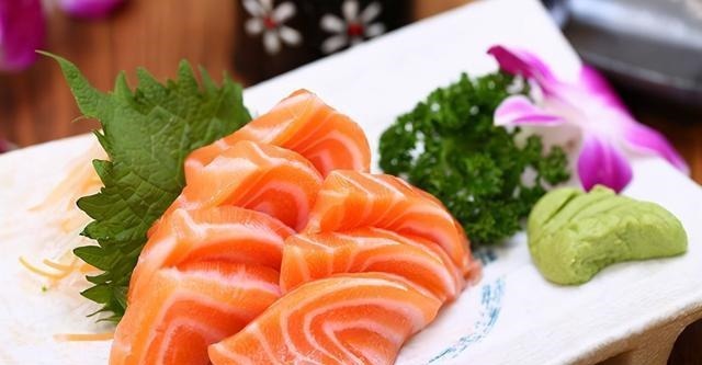 蛋白质|哺乳期饮食讲究多,5类不适合哺乳期吃的食物,妈妈再馋,也别吃