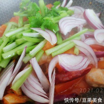 自从学会蒜辣茄酱鸡肉粉，我就不想再吃外卖了