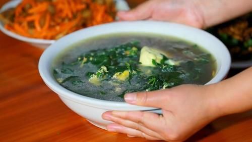 你那有人吃這種野菜嗎？學名龍葵草，土話叫白花菜，你那叫啥？