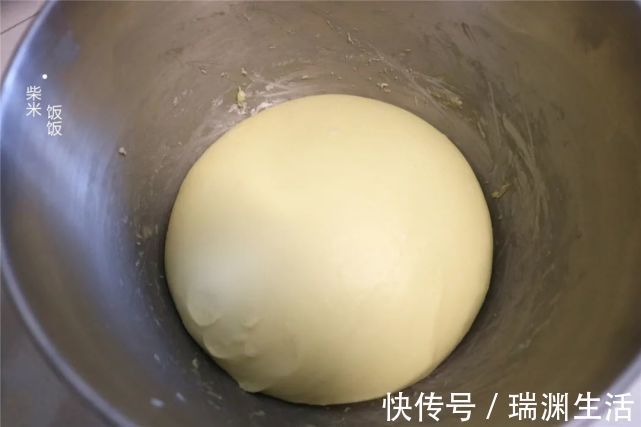 面包|想吃面包不用买，自己在家做很简单，香软拉丝，孩子喜欢