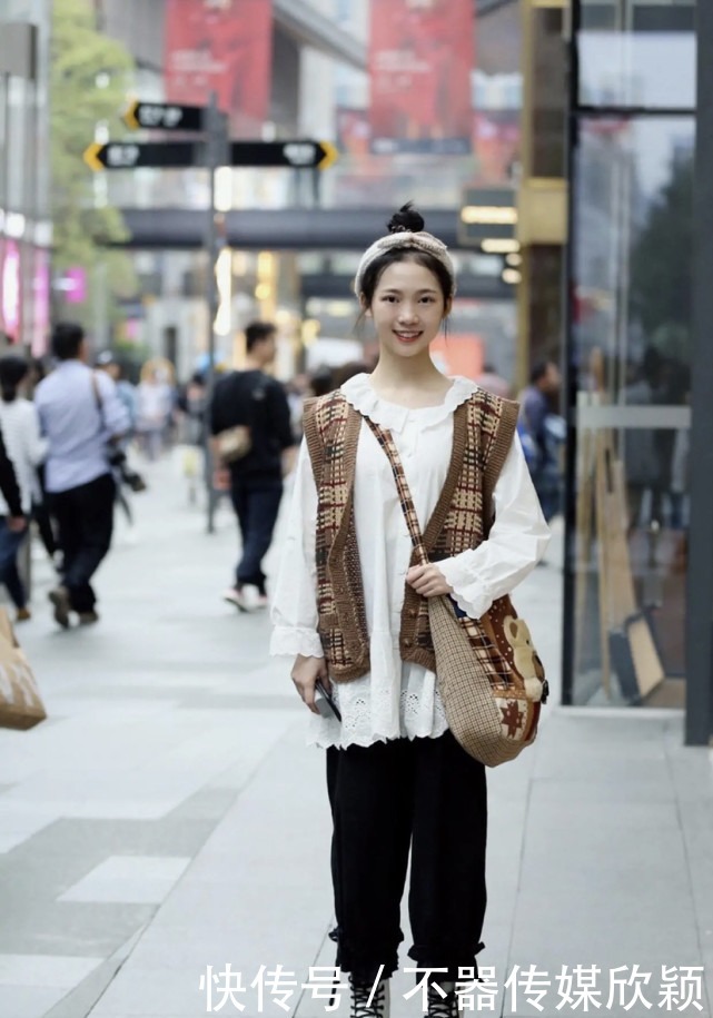 适合冬天的“叠穿”搭配:外套+内搭,保暖又时髦,吸睛力极强