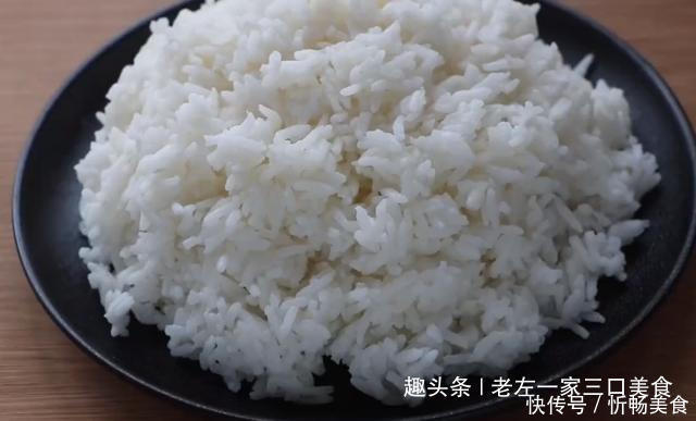 我家剩米饭从不炒着吃,学会新吃法,2天吃一次,早餐孩子吃上瘾