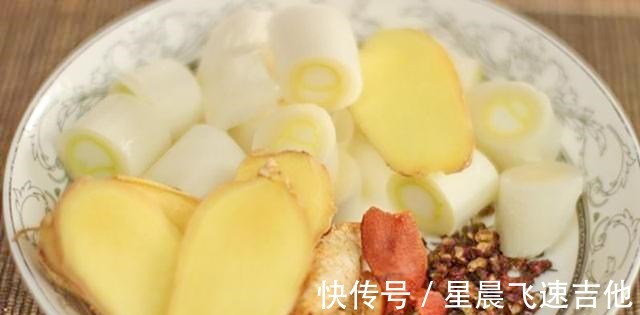 大厨|炸过鱼的油别再倒了，大厨教你处理诀窍，炒啥啥香，没有一点异味！