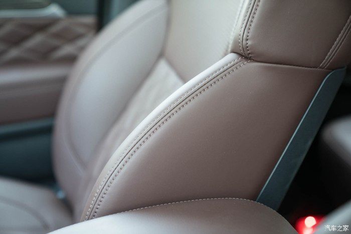  显得修长|扬眉吐气，帅气、动感、强悍的H9载我去看博物馆文化