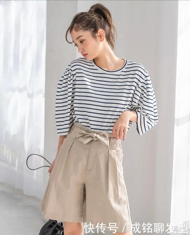 搭配|三四十岁的女人无需“装嫩”！把基础款搭配好，简约时尚又显年轻