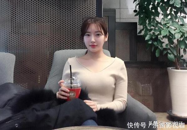 哑铃|她身高158体重120，身材紧致纤细不需减脂，秘诀为力量训练