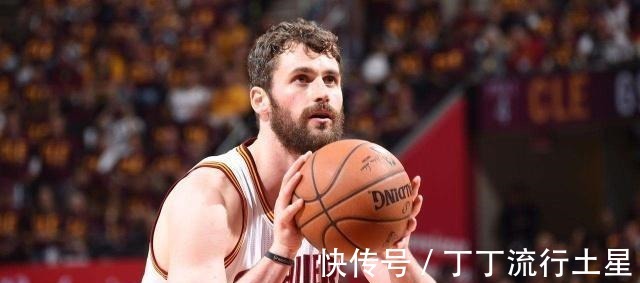 东方国家|33岁NBA老将获第二春！女友身材不比卡戴珊差，两人夫妻相十足