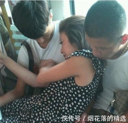 |搞笑GIF趣图:锤子,我也是有想法的,我就想砸那一个