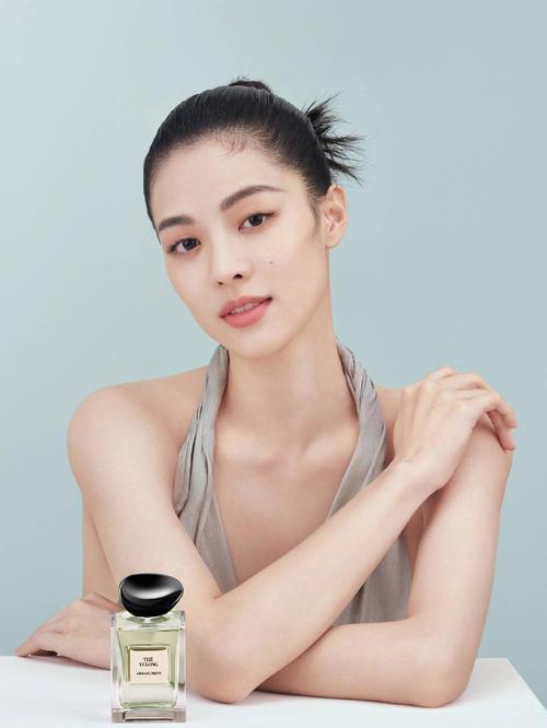 长相|普通女生有3个特征，就是“直男斩”长相，异性缘不要太好