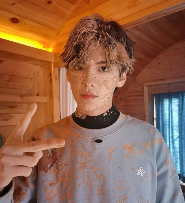 奔跑吧|毕雯珺玩游戏让着宋雨琦,黄旭熙直呼喜欢他,三个人都可可爱爱!