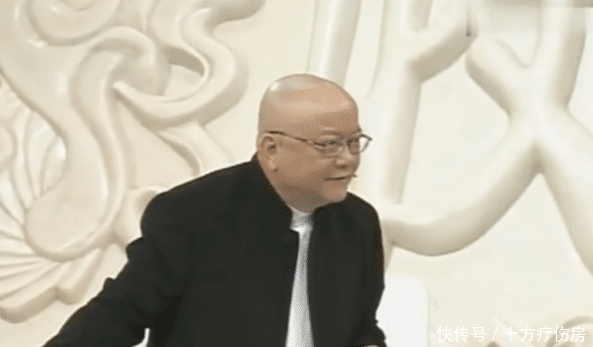 砸碎|当初,因专家失误导致王刚砸碎2亿文物,最终是怎么收场的?