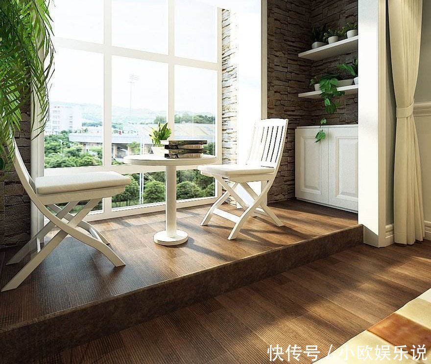 阳台上|越来越多人发现阳台和客厅做隔断不实用,朋友家这样设计,太棒了