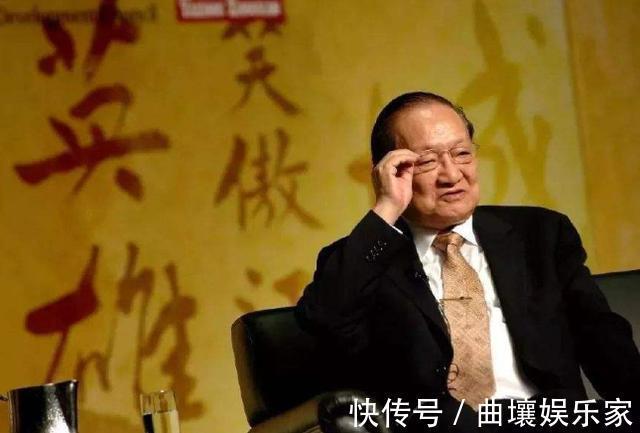 耶律渊如@《倚天屠龙记》中有失误写完后,金庸才发现这乞丐是多余的