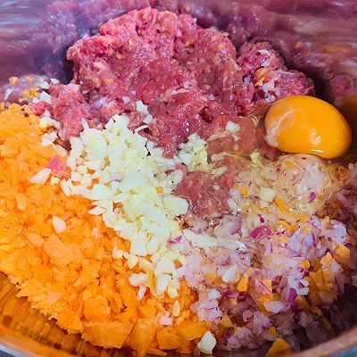 橄榄油|自制爆汁牛肉饼