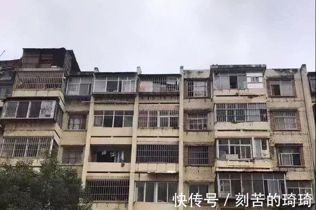 物业|为什么不建议买回迁房四大缺点太糟心,想再次换房难度很大