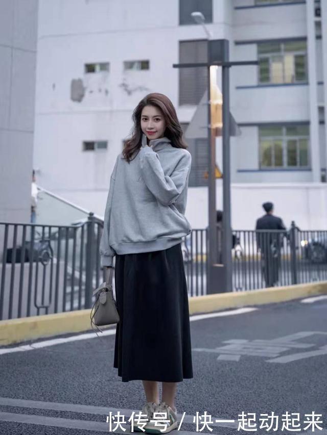 试一试|入冬别再穿棉服了,“茶系小清新”搭配试一试,心机又有气质